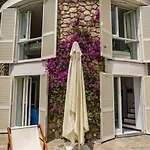 Villa Roccia Di Mare
